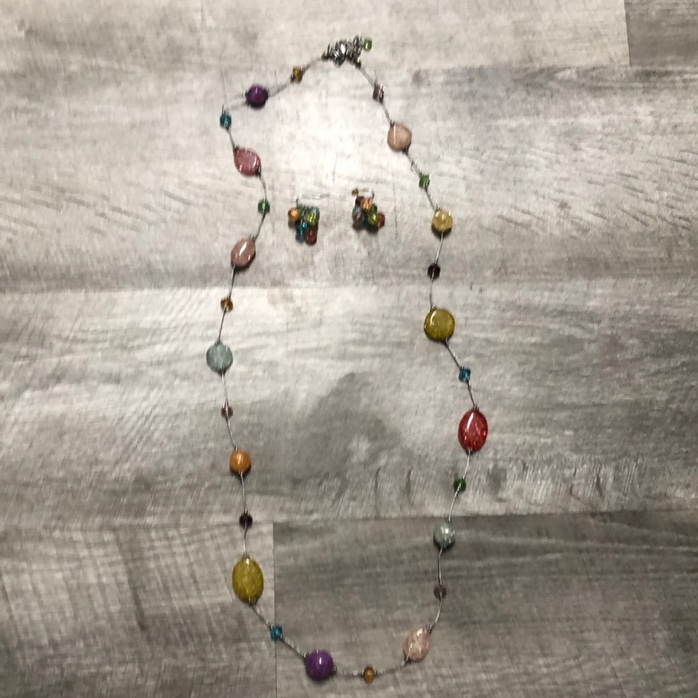 Premier Designs Long necklace and earring set